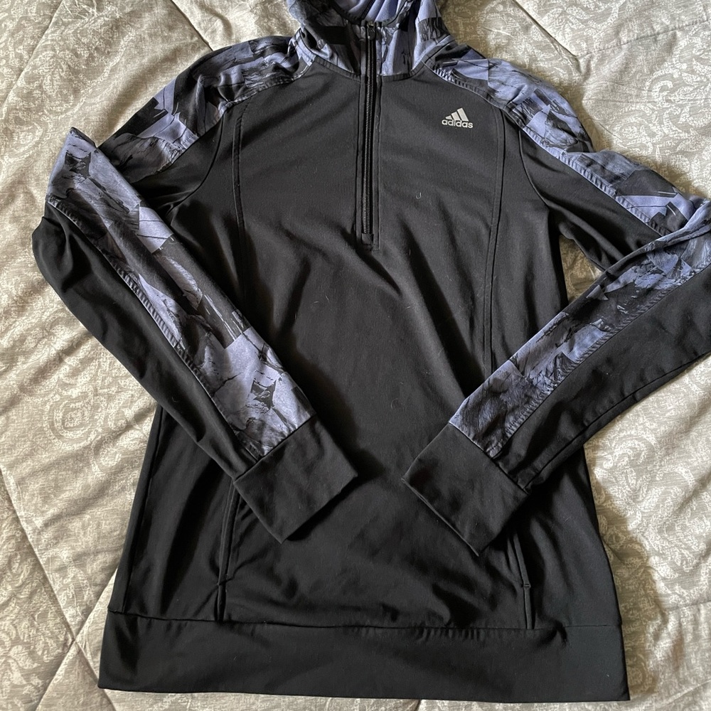 Adidas 3/4 zip with hoodie and front pocket